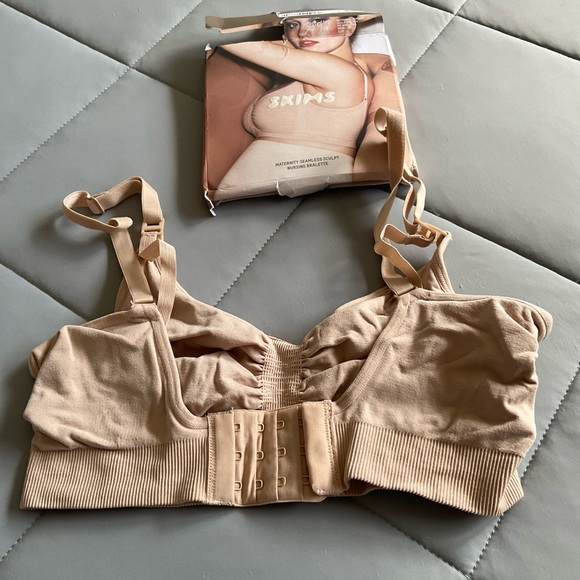 New skims seamless sculpt nursing bra - Picture 2 of 5